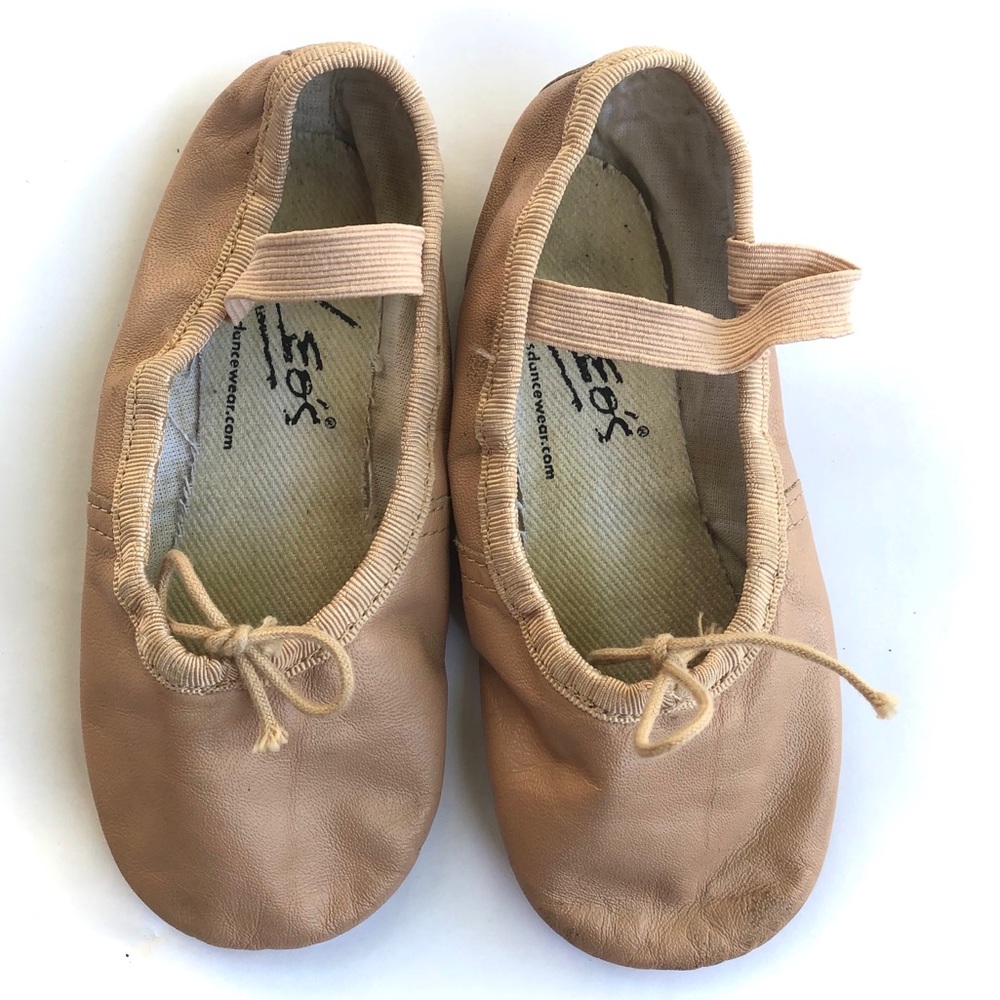 Leo’s pink leather ballet slippers - size 9